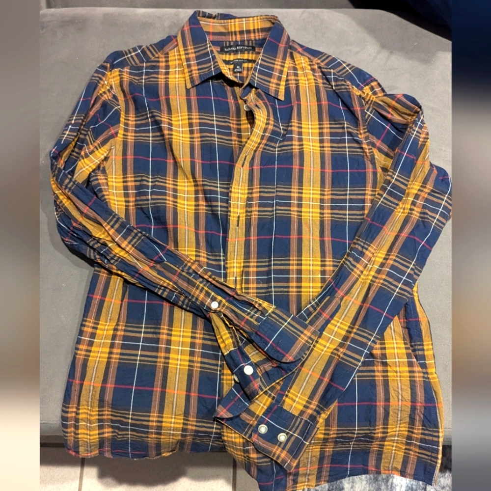 Banana Republic Untucked Slim fit - Men's Plaid Shirt